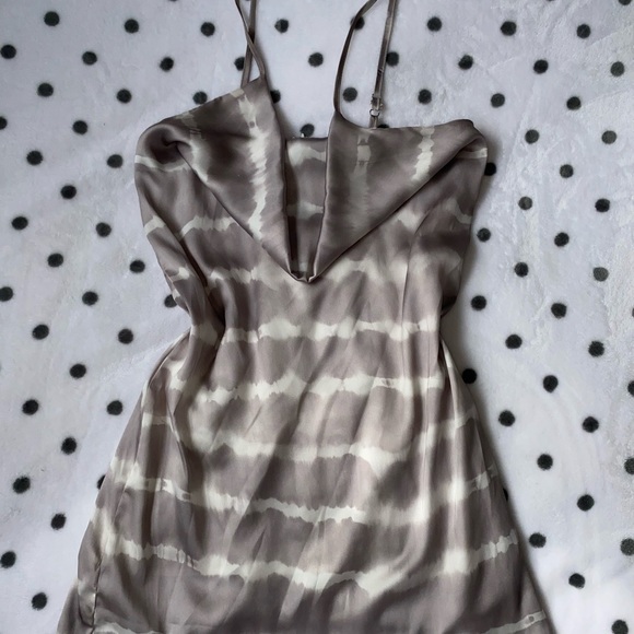 Mini silky Mendocino dress - Picture 5 of 5